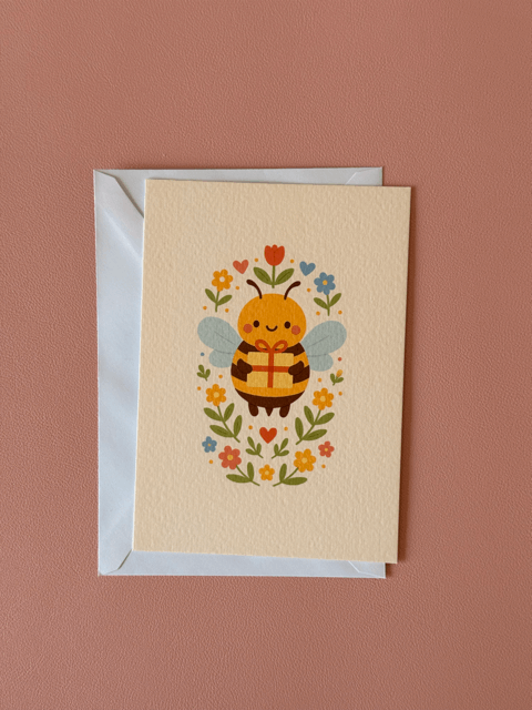 Wenskaart Bee Delivery Charms Of Chapters