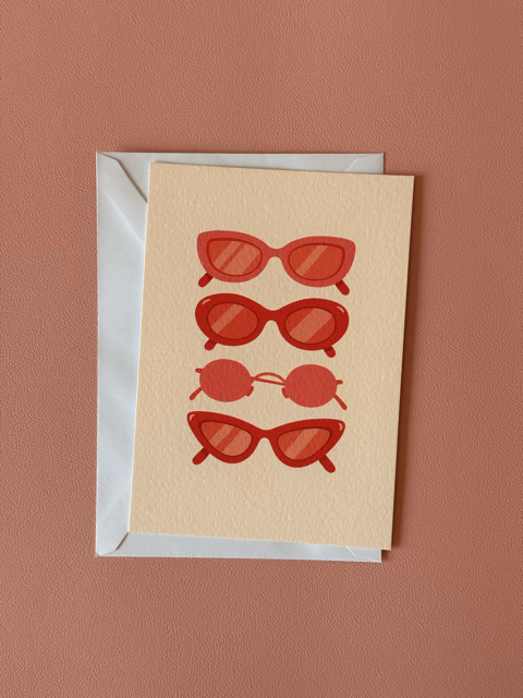 Wenskaart Sunny Shades Charms Of Chapters