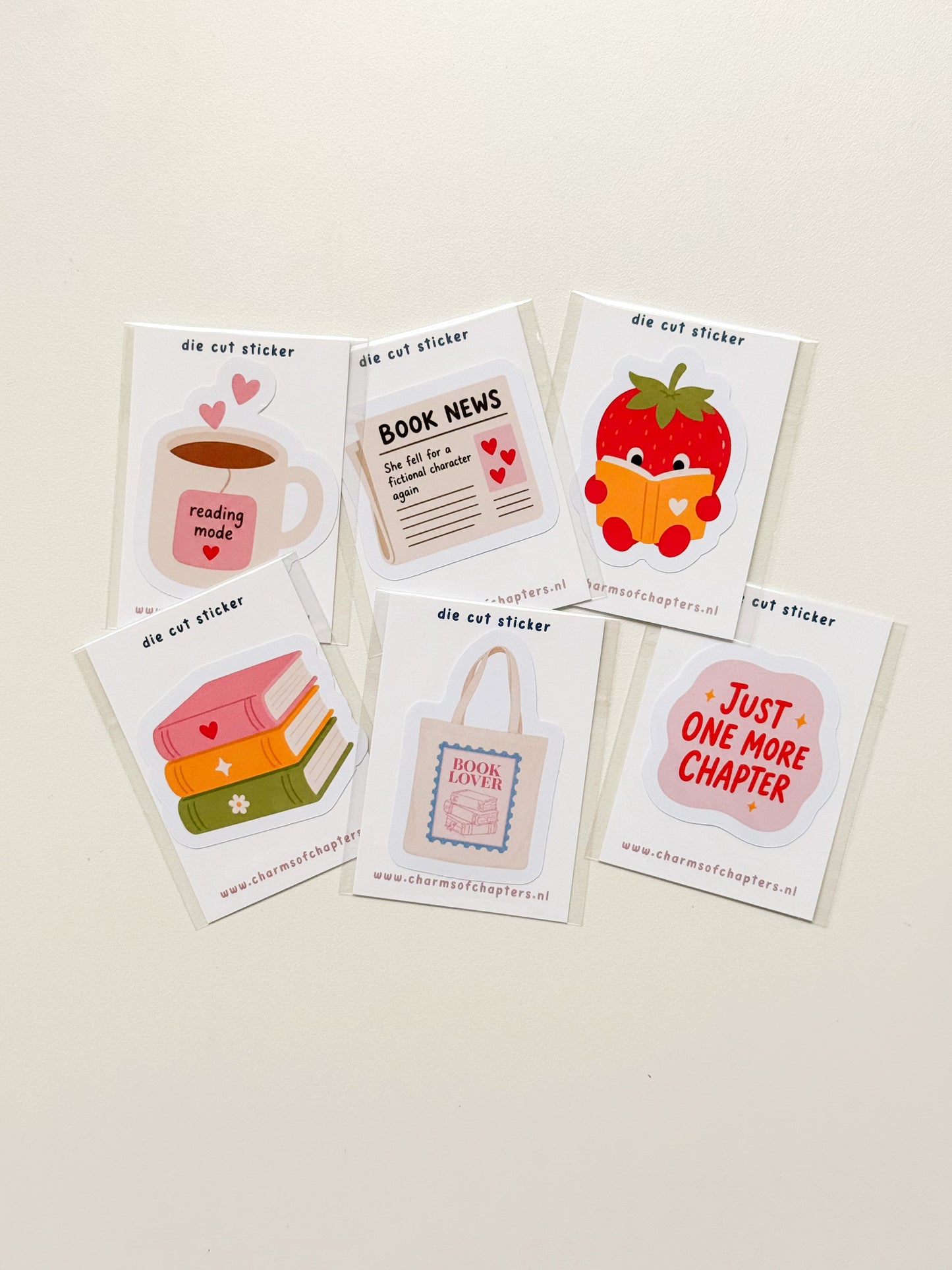 Collectie bookish stickers van Charms of Chapters voor boekenliefhebbers.