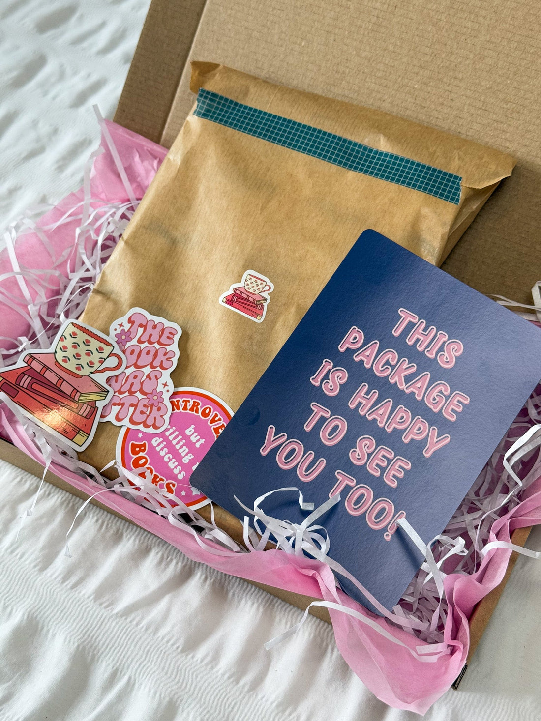 Wat zit er in een surprise boek box (en waarom mensen het zo leuk vinden)