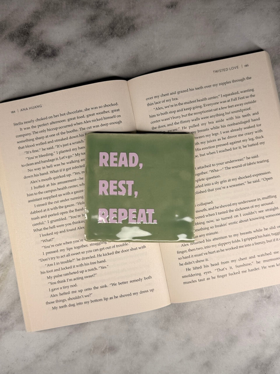 Keramische Tegel Read, Rest, Repeat.