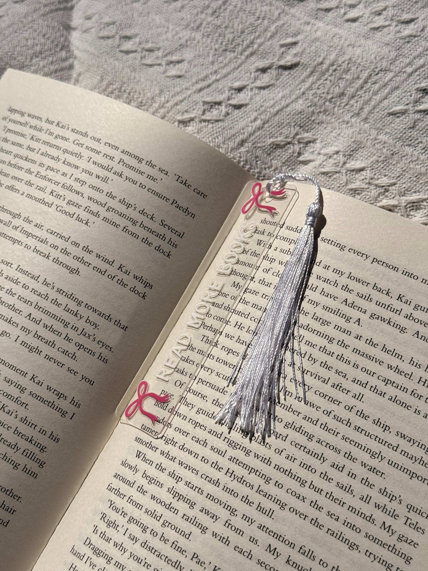 Read More Books acryl boekenlegger met witte kwast
