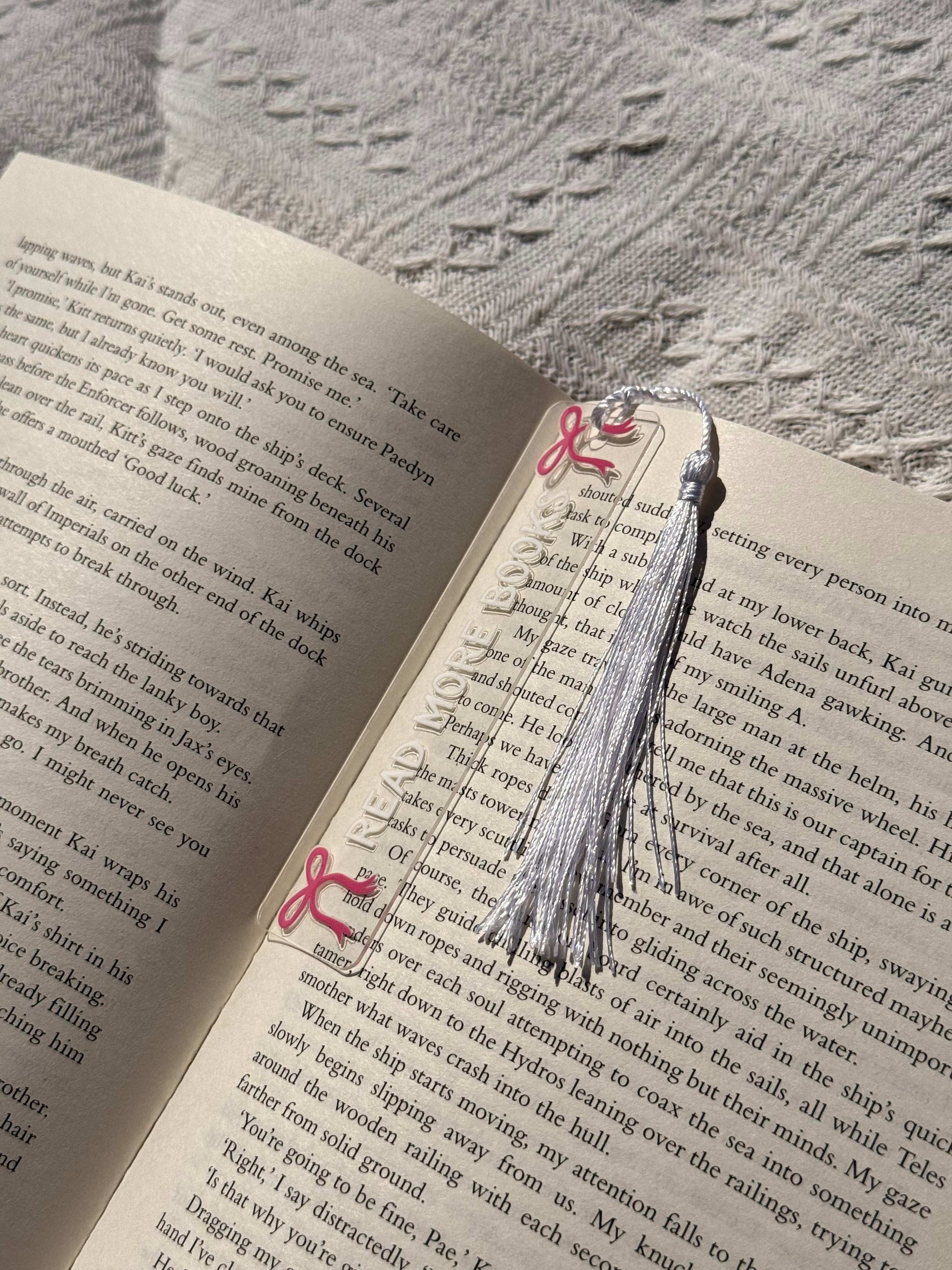 Read More Books acryl boekenlegger met witte kwast